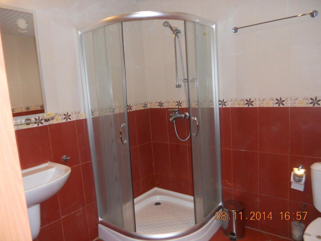 Family Hotel Helios Sevlievo Dış mekan fotoğraf